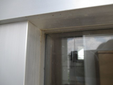 縦ワイヤー透明ガラス