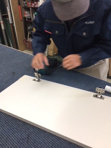 スライド丁番取付