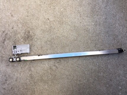 上吊りアウトセット部品