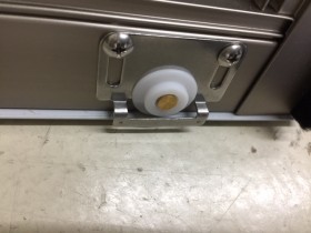 新しい網戸戸車