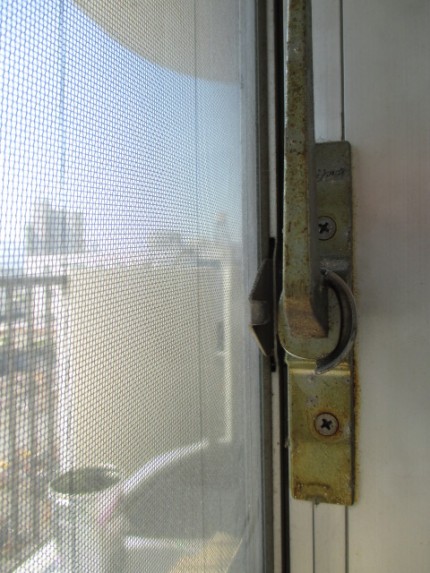 不二サッシ　グレモンハンドル