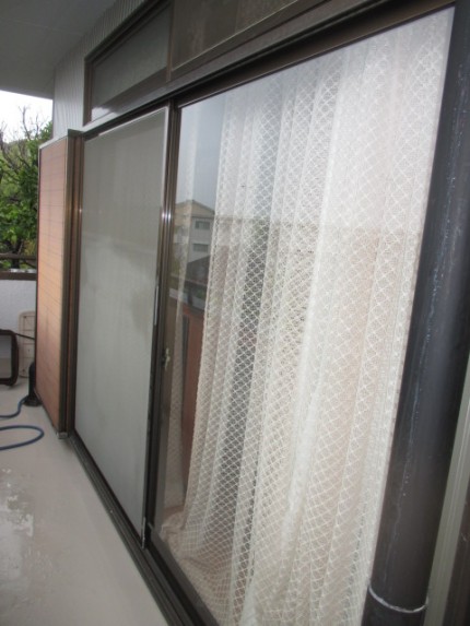 可動ルーバー単体雨戸Ｉ型