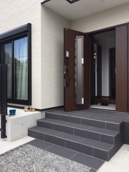 網戸付き玄関ドアYKK