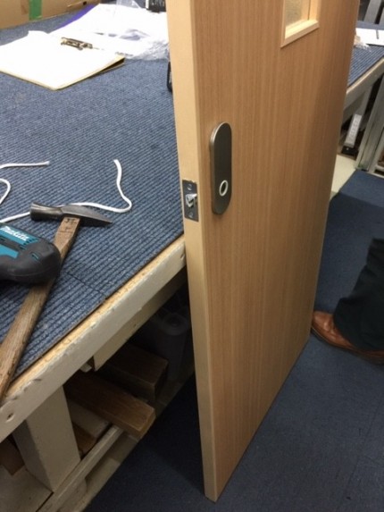 レバーハンドル