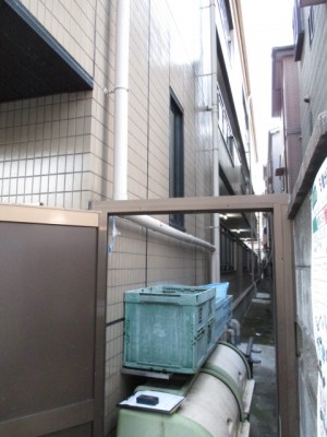 ゴミ置き場　屋根