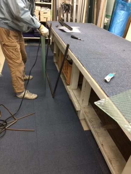 ワイヤーへ入替硝