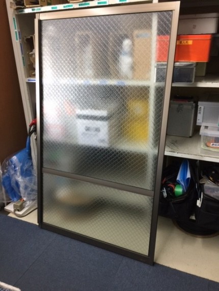 ６．８㎜霞菱ワイヤー硝子