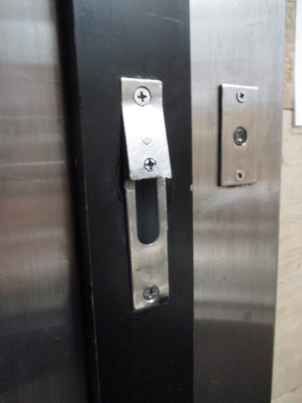 アトム　引き戸錠