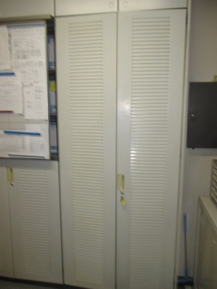 スチールクローゼット