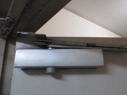 リョービ　ドアクローザー