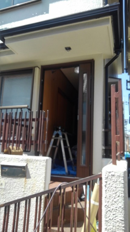 YKK　APドアリモ　施工中