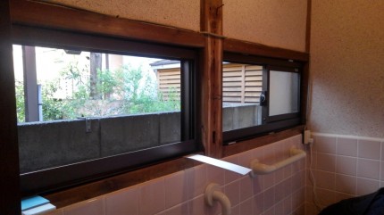 アルミサッシ　施工中