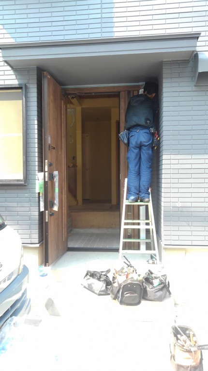 リフォーム玄関　施工中