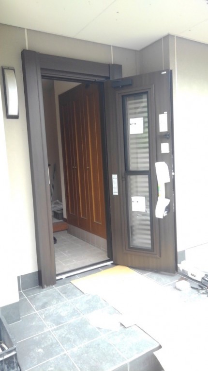 YKK　AP　ドアリモ　通風ドア