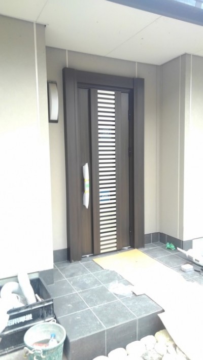 YKK　AP　ドアリモ　施工後