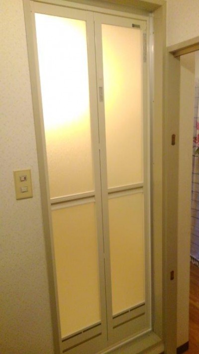 浴室折れ戸　施工後