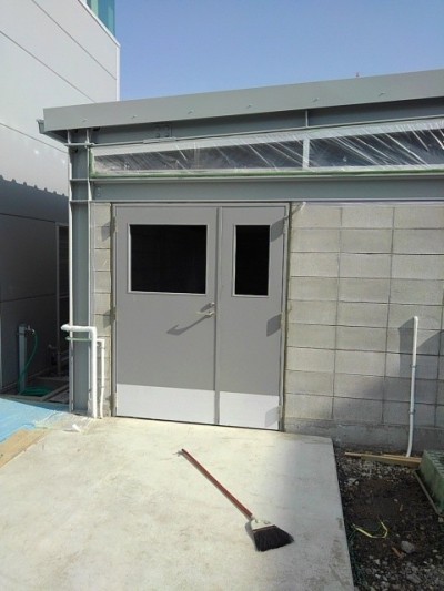 スチールドア　施工後2