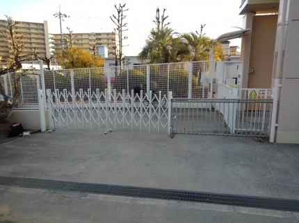 伸縮ゲート　施工前