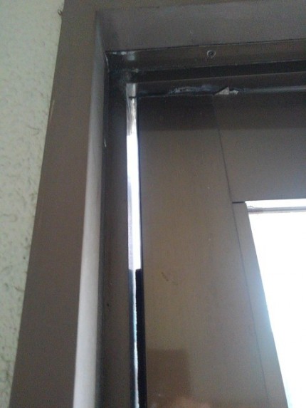 フロントドア　不具合2