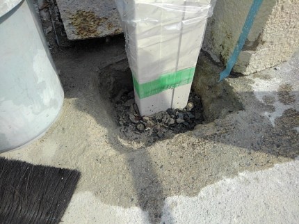 伸縮ゲート　施工中2