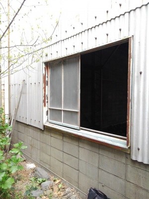 スチールサッシ　施工前