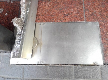 テンパードア　フロアヒンジ