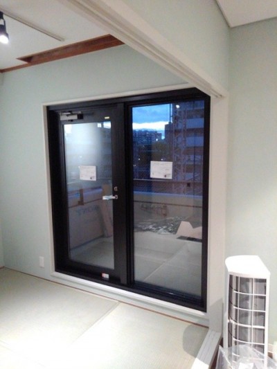 ドア、Fix窓　カバー工事後