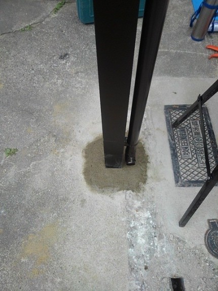 ソラリア　テラス屋根柱部