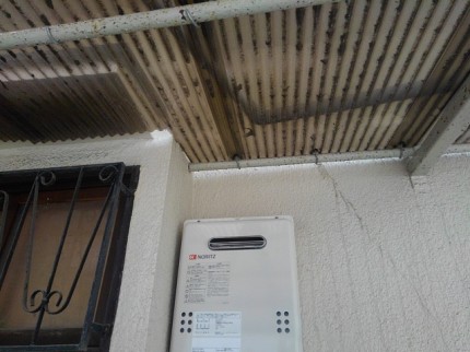 スチール製波板テラス屋根2