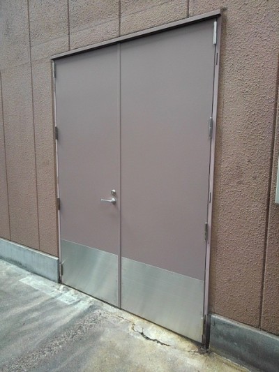 スチールドア　施工後