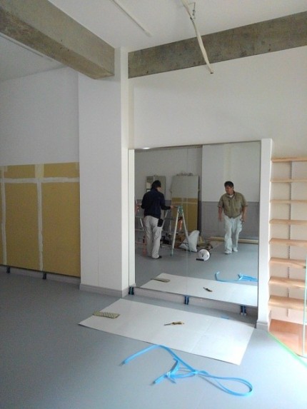 鏡　施工中