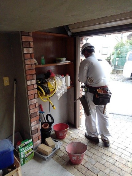 ガレージシャッター　施工中4