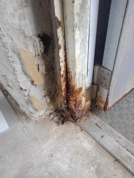 マンションスチールドア　施工前