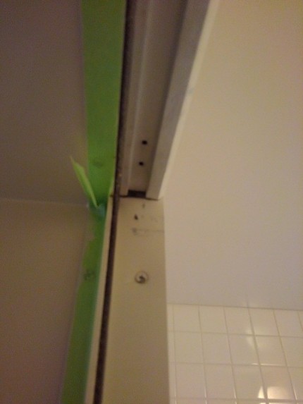 浴室折れ戸　既存上枠