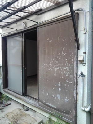 木製雨戸　施工前