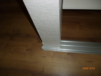 フロアレール１