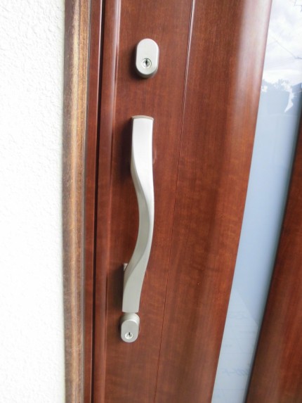 玄関ドアポケットキー仕様へ取替 (2)