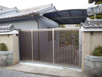 車庫入口引き戸②