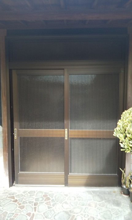 玄関引き戸錠