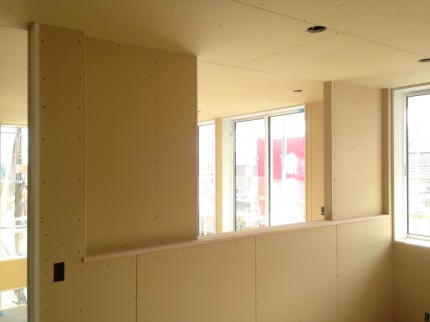 室内　戸　引分　建具