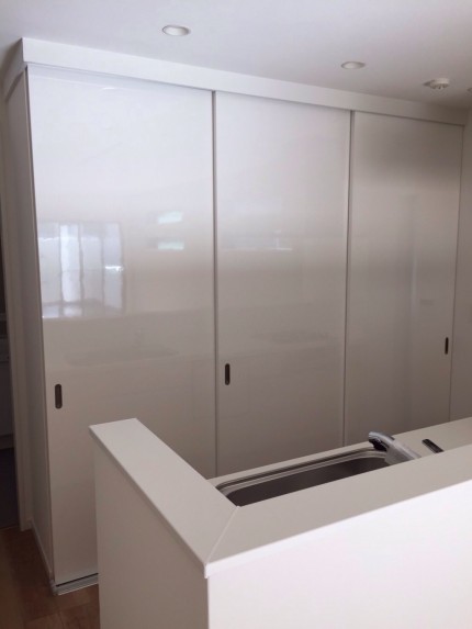 キッチン戸　メラミン　３枚建