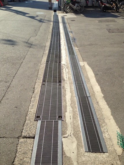 鉄製　溝フタ　取替え