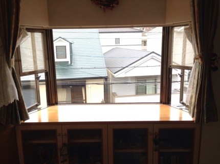 ガラス　コーキング　シリコン　施工