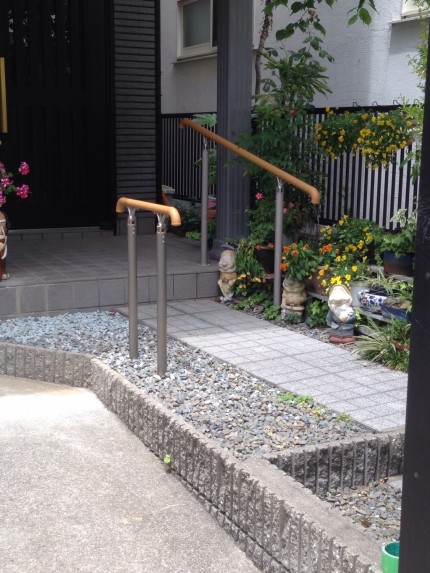 リクシル　外部手すり　補助手すり