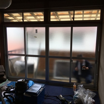 ハキ出しサッシ　4枚建　カバー工事