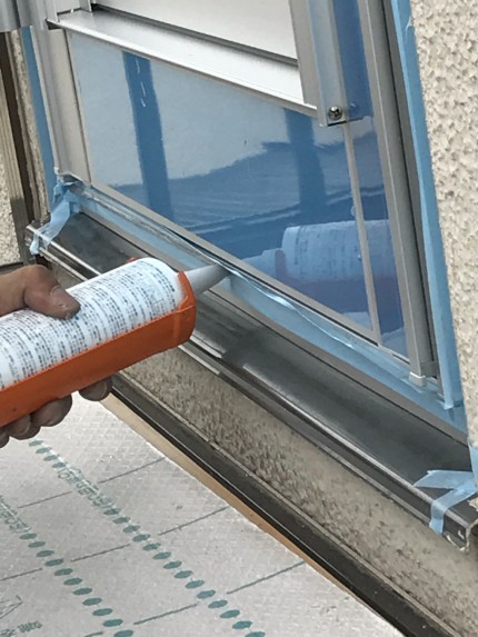 ベランダ　勝手口　採風ドア　カバー工事　アルミ曲げ物