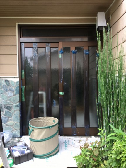 玄関引戸　取替え　カバー工事　ＹＫＫ