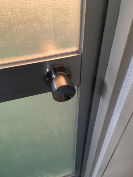 浴室ドア　ノブ交換　握り玉