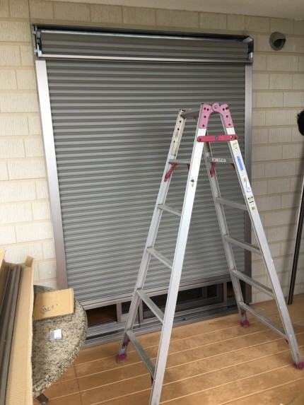 シャッター本体　ガイドレール　取替え工事