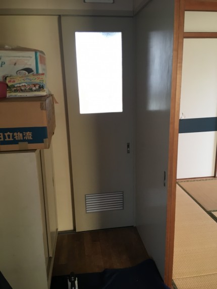 木製建具　戸車取替え　建て付け調整